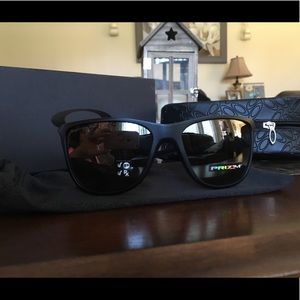 Oakley sunglasses